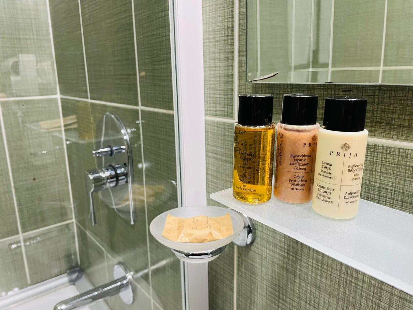 Aura Boutique Hotel Batoemi Kamer foto